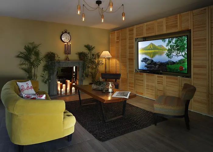 호텔 Galen House 3*